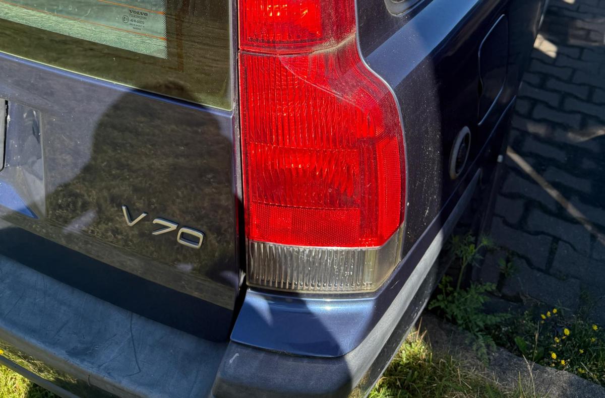 Volvo V70 II original Rücklicht Rückleuchte rechts unten BJ02